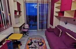 Apartament 3 camere, 68 de mp, 2 balcoane, parcare, zona Lidl