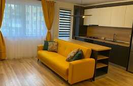 Apartament de lux, garaj, etaj intermediar, lift, zona Florilor