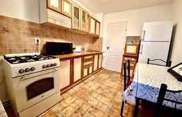 Apartament cu 2 camere, decomandat, 56 mp ,  Calea Floresti 