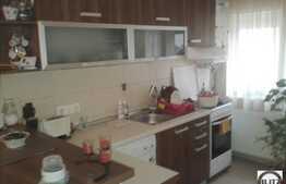 De vanzare apartament cu 3 camere ,decomandat, cu loc parcare in zona Baumax