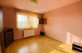 Casa individuala cu 6 camere, 200 mp, curte 300 mp, garaj, foisor, zona Aeroportului