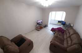 Apartament cu 3 camere, 80 mp, situat in Centrul Civic