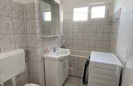 Vand apartament 2 camere Zona Garii