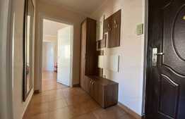 Vand apartament 2 camere Zona Garii