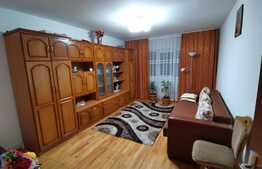 De vanzare apartament cu 2 camere, decomandat, 56 mp, zona Expo Transilvania