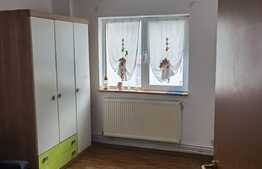 Apartament spațios de 4 camere zona Răcădău