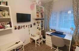 Apartament 3 camere, parcare, 57mp, balcon 3mp, zona Teilor