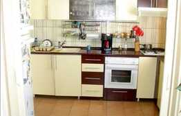 Apartament pe 2 nivele la pret OPORTUN, mobilat si utilat