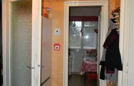 Apartament 4 camere, 57 mp utili, 2 balcoane, zona Casa Piratilor