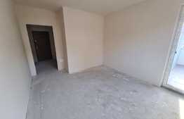 Apartament  2 camere , 50mp, semifinisat, balcon! Zona Vivo!