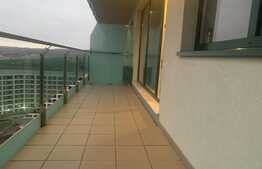 Apartament de inchiriat cu doua camere, 60 mp, loc de parcare, zona Iulius Mall