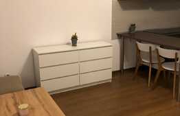 2 camere, parcare, zona Sub Cetate! LA CHEIE!