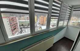 Apartament cu 4 camere, 88 mp, zona Racadau