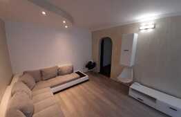 Apartament cu 4 camere, 88 mp, zona Racadau