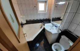 Apartament cu 4 camere, 88 mp, zona Racadau