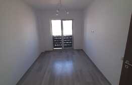  Oportunitate !!! Apartament 2 camere ,etaj intermediar ,balcon. 
