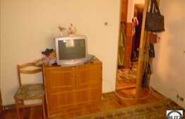 Vanzare apartament 2 camere, 53 mp utili, cu garaj si boxa, zona UMF