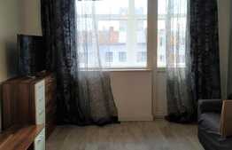 REDUCERE DE PRET! Apartament 2 camere, decomandat, etaj intermediar, baie cu geam in Piata Mihai Viteazu