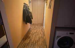 Apartament 3 camere, 71 mp, decomandat, zona Centru Civic