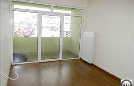 4 camere, 105 mp, terasa, A.C. si 2 parcari supraterane. Zona Campului!