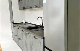 Investitia sigura! Apartament situat in zona centrala, proaspat renovat, cada in dormitor, tavan inalt!