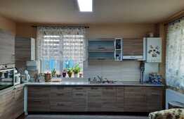 Casa individuala, 207 mp utili, 304 mp teren, zona linistita, acces facil