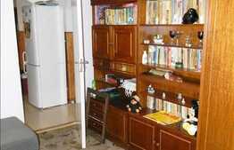 4 camere de vanzare , cu loc de parcare si 2 terase!Imobil reabilitat termic!