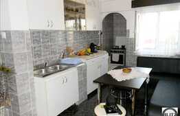 4 camere de vanzare , cu loc de parcare si 2 terase!Imobil reabilitat termic!