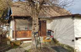 OPORTUNITATE! Casa individuala cu anexe gospodaresti, 80 mp utili, 600 mp teren, Dezmir