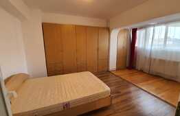 Apartament spatios - 120mp, impartit in 2 apartamente cu intrari separate