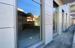 Spatiu comercial cu front stradal, 155 mp, in zona centrala!