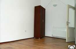 De vanzare 2 apartamente in imobil tip casa, izolata interior, exterior