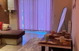 Apartament 2 camere decomandat, etaj intermediar, la cheie !