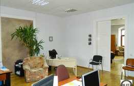 Vanzare 4 camere, 180 mp, la 3 minute de Piata Avram Iancu, 2 locuri de parcare