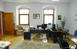 Vanzare 4 camere, 180 mp, la 3 minute de Piata Avram Iancu, 2 locuri de parcare