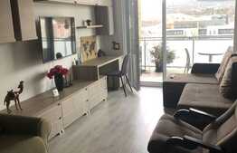 Apartament de inchiriat cu doua camere, 54 mp, loc de parcare subteran, zona Grand Hotel Italia