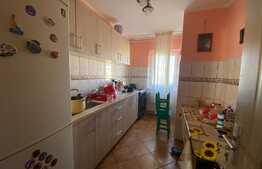 Apartament 3 camere, 68 mp, decomandat, zona strazii Scriitorilor