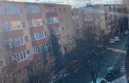 Apartament 3 camere, 68 mp, decomandat, zona strazii Scriitorilor