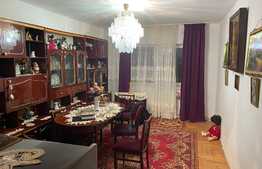 Apartament 3 camere, 64 mp, decomandat, zona Racadau 