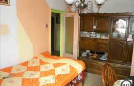 Apartament cu 4 camere de vanzare, imobil  izolat termic