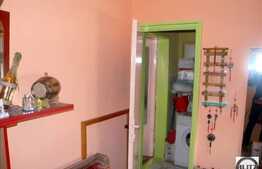 Apartament cu 4 camere de vanzare, imobil  izolat termic