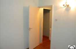 4 camere de vanzare la 5 minute de McDonalds, pret oportun