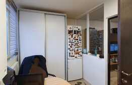 Woow!! Garsoniera la etaj intermediar, zona Parang