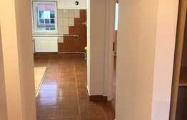 Apartament 3 camere, decomandat, etaj intermediar, Garaj, Boxa, Zona Parcului Iuliu Prodan