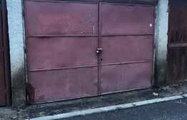 Apartament 3 camere, decomandat, etaj intermediar, Garaj, Boxa, Zona Parcului Iuliu Prodan