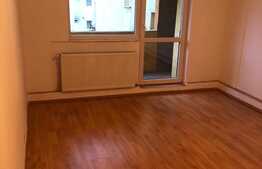 Apartament 3 camere, decomandat, etaj intermediar, Garaj, Boxa, Zona Parcului Iuliu Prodan