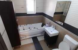 Apartament cochet, 2 camere decomandate, etaj1, AC, parcare, zona strazii Eroilor!