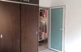 Apartament 3 camere, decomandat, boxă și parcare în zona străzii Hărmanului