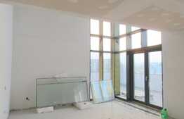 Penthouse pe 2 niveluri 90.44mp, terasa 71.43 mp, 2 locuri de parcare , zona Iulius Mall