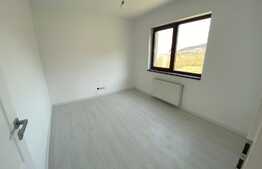 Oportunitate!!!!! 4 camere, 75.6 mp utili, parcare , finisat nou! Zona Sub Cetate!